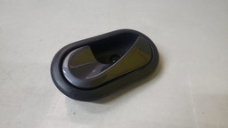 MAÇANETA INTERNA ESQUERDA RENAULT DUSTER 2012 A 2019 (5)