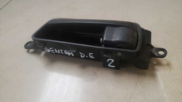 MAÇANETA INTERNA DIANTEIRA ESQUERDA SENTRA 2008 A 2013 (2)