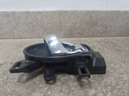 MAÇANETA INTERNA DIANTEIRA DIREITA NISSAN MARCH 2011  2020