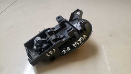 MAÇANETA INTERNA DIANTEIRA ESQUERDA VERSA 2012 A 2019 (2)