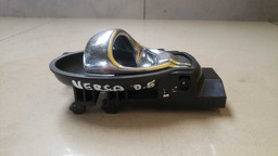 MAÇANETA INTERNA DIANTEIRA ESQUERDA NISSAN VERSA 2012 A 2019