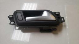 MAÇANETA INTERNA DIREITA VW AMAROK 2010 A 2015 (6)