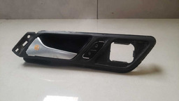 MAÇANETA INTERNA DIANTEIRA ESQUERDA VW JETTA 2012 A 2016 (4)