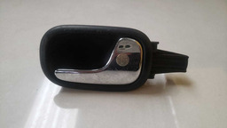 MAÇANETA INTERNA TRASEIRA DIREITA AUDI A3 1998 A 2006 (3)