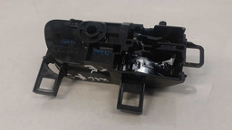 MAÇANETA INTERNA TRASEIRA ESQUERDA NISSAN KICKS 2016 A 2020