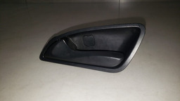 MAÇANETA INTERNA LADO ESQUERDO HYUNDAI HB20 2012 A 2018