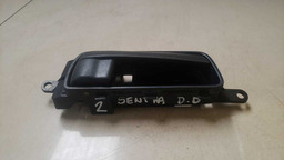 MAÇANETA INTERNA DIANTEIRA DIREITA SENTRA 2008 A 2013 (2)