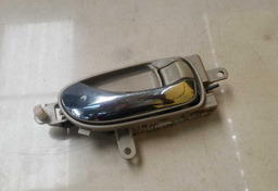 MAÇANETA INTERNA DIANTEIRA DIREITA NISSAN MURANO 2008