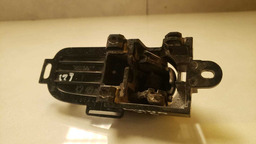 MAÇANETA INTERNA TRASEIRA E NISSAN LIVINA 2008 A 2013 (2)