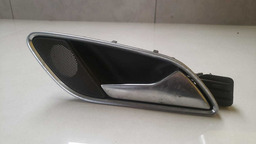 MAÇANETA INTERNA TRASEIRA DIREITA AUDI Q3 2012 A 2016