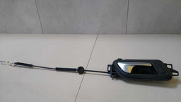 MAÇANETA INTERNA TRASEIRA DIREITA VW AMAROK 2015 A 2018 (1)