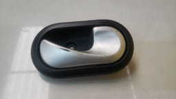 MAÇANETA INTERNA DIREITA RENAULT SANDERO 2008 A 2013 (6)