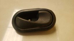 MAÇANETA INTERNA DIREITA RENAULT MEGANE 2007 A 2013 (3)