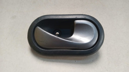 MAÇANETA INTERNA DIREITA RENAULT SANDERO 2009 A 2014