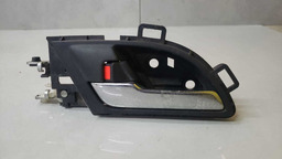 MAÇANETA INTERNA ESQUERDA HONDA CRV 2007 A 2011 (2)