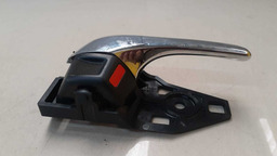 MAÇANETA INTERNA TRASEIRA DIREITA TOYOTA RAV4 2013