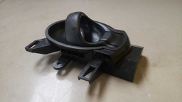 MAÇANETA INTERNA DIANTEIRA DIREITA NISSAN MARCH 2012 A 2019