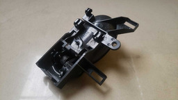 MAÇANETA INTERNA DIANTEIRA DIREITA NISSAN MARCH 2012 A 2019