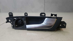 MAÇANETA INTERNA DIANTEIRA DIREITA VW PASSAT 2012