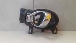 MAÇANETA INTERNA TRASEIRA ESQUERDA NISSAN VERSA 2013 1.6