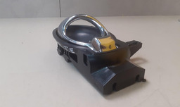 MAÇANETA INTERNA TRASEIRA ESQUERDA NISSAN VERSA 2013 1.6