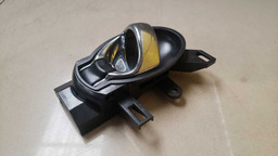 MAÇANETA INTERNA TRASEIRA ESQUERDA NISSAN VERSA 2012 A 2019