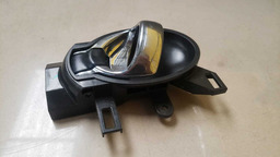 MAÇANETA INTERNA TRASEIRA ESQUERDA NISSAN VERSA 2012 A 2019