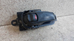 MAÇANETA INTERNA TRASEIRA DIREITA NISSAN LIVINA 2009