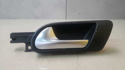 MAÇANETA INTERNA TRASEIRA ESQUERDA VW JETTA 2007 2008