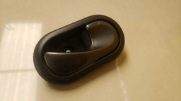 MAÇANETA INTERNA DIREITA RENAULT MEGANE 2007 A 2013 (2)