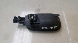 MAÇANETA INTERNA TRASEIRA DIREITA AUDI A3 1998 A 2006