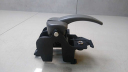 MAÇANETA INTERNA TRASEIRO DIREITO NISSAN FRONTIER 2008 2010