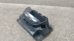 MAÇANETA INTERNA DIANTEIRA ESQUERDA VOLVO S80 1997 1998 1999