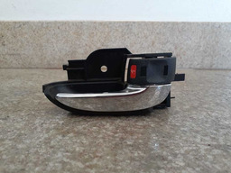 MAÇANETA INTERNA TRASEIRA DIREITA TOYOTA ETIOS 2013 A 2020