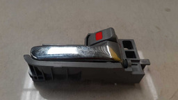 MAÇANETA INTERNA TRASEIRA DIREITA TOYOTA COROLLA 2005