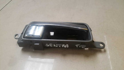 MAÇANETA INTERNA TRASEIRA DIREITA NISSAN SENTRA 2008 A 2013