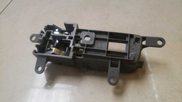 MAÇANETA INTERNA TRASEIRA DIREITA NISSAN SENTRA 2008 A 2013