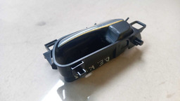 MAÇANETA INTERNA LADO ESQUERDO NISSAN KICKS 2020 2021