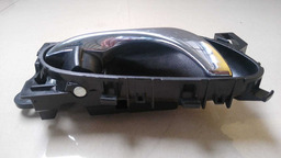 MAÇANETA INTERNA PORTA TRASEIRO DIREITO SENTRA 2015 2016