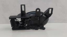 MAÇANETA INTERNA TRASEIRA ESQUERDA NISSAN VERSA 2019 A 2020