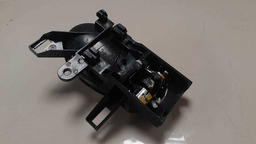 MAÇANETA INTERNA TRASEIRA ESQUERDA NISSAN MARCH 2014 A 2018