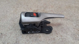 MAÇANETA INTERNA DIANTEIRA ESQUERDA TOYOTA COROLLA 2014