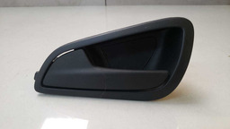 MAÇANETA INTERNA DIANTEIRA ESQUERDA FORD KA 2014 A 2021 (2)