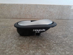 MAÇANETA INTERNA DIANTEIRA ESQUERDA RENAULT MEGANE 2006-2012