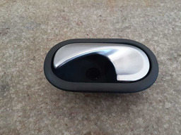 MAÇANETA INTERNA DIANTEIRA ESQUERDA RENAULT MEGANE 2006-2012