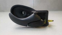 MAÇANETA INTERNA DIANTEIRA DIREITA FOCUS 2000 A 2008 (3)