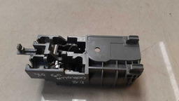 MAÇANETA INTERNA DIANTEIRA ESQUERDA TOYOTA COROLLA 2005