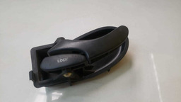 MAÇANETA INTERNA DIANTEIRA ESQUERDA FORD FOCUS 2000-2008 (4)