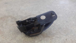 MAÇANETA INTERNA TRASEIRA ESQUERDA FIAT PALIO 2006 A 2009