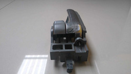 MAÇANETA INTERNA DIANTEIRO ESQUERDO TOYOTA HILUX 3.0 2015